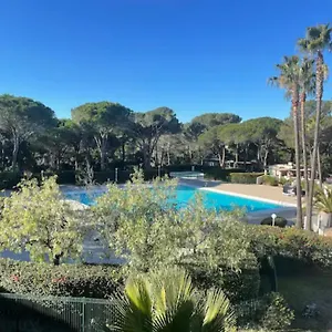 Bel à Saint-raphaël Avec Vue Piscine , Saint-Raphaël France